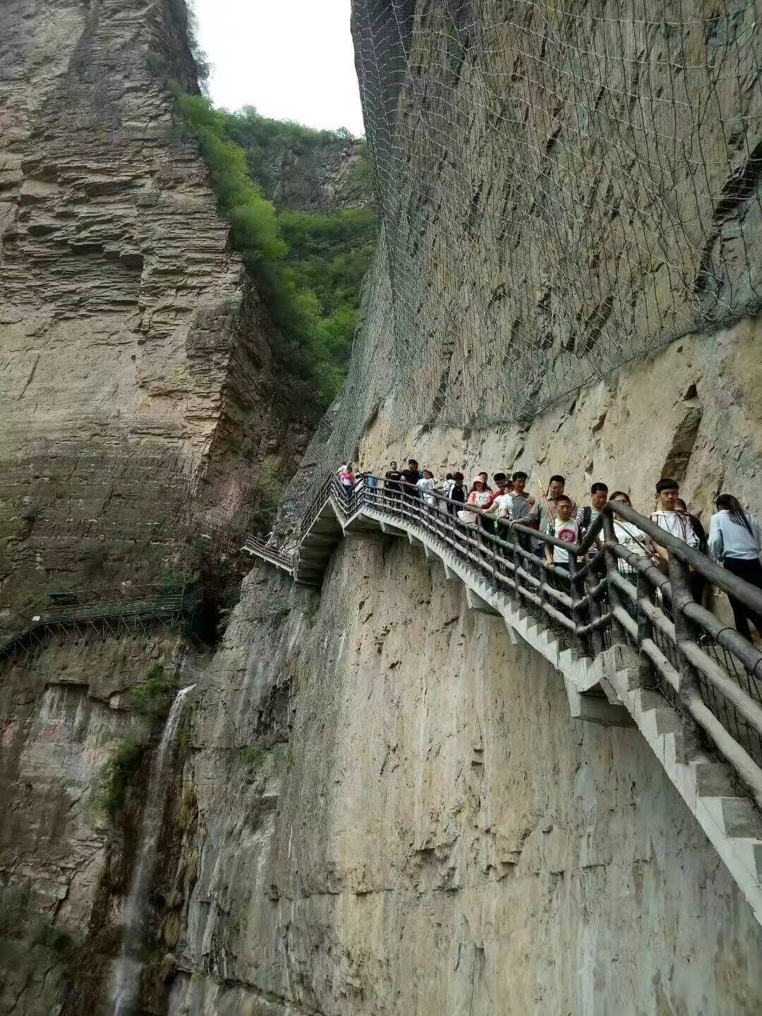 栈道.jpg