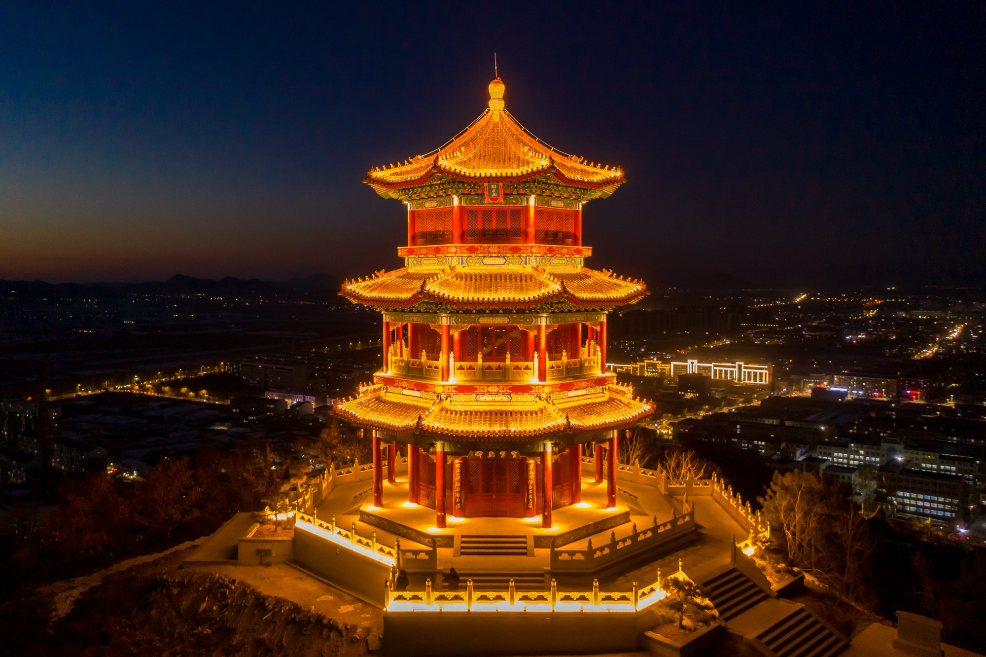 文体摄影:紫金山魁星阁.jpg
