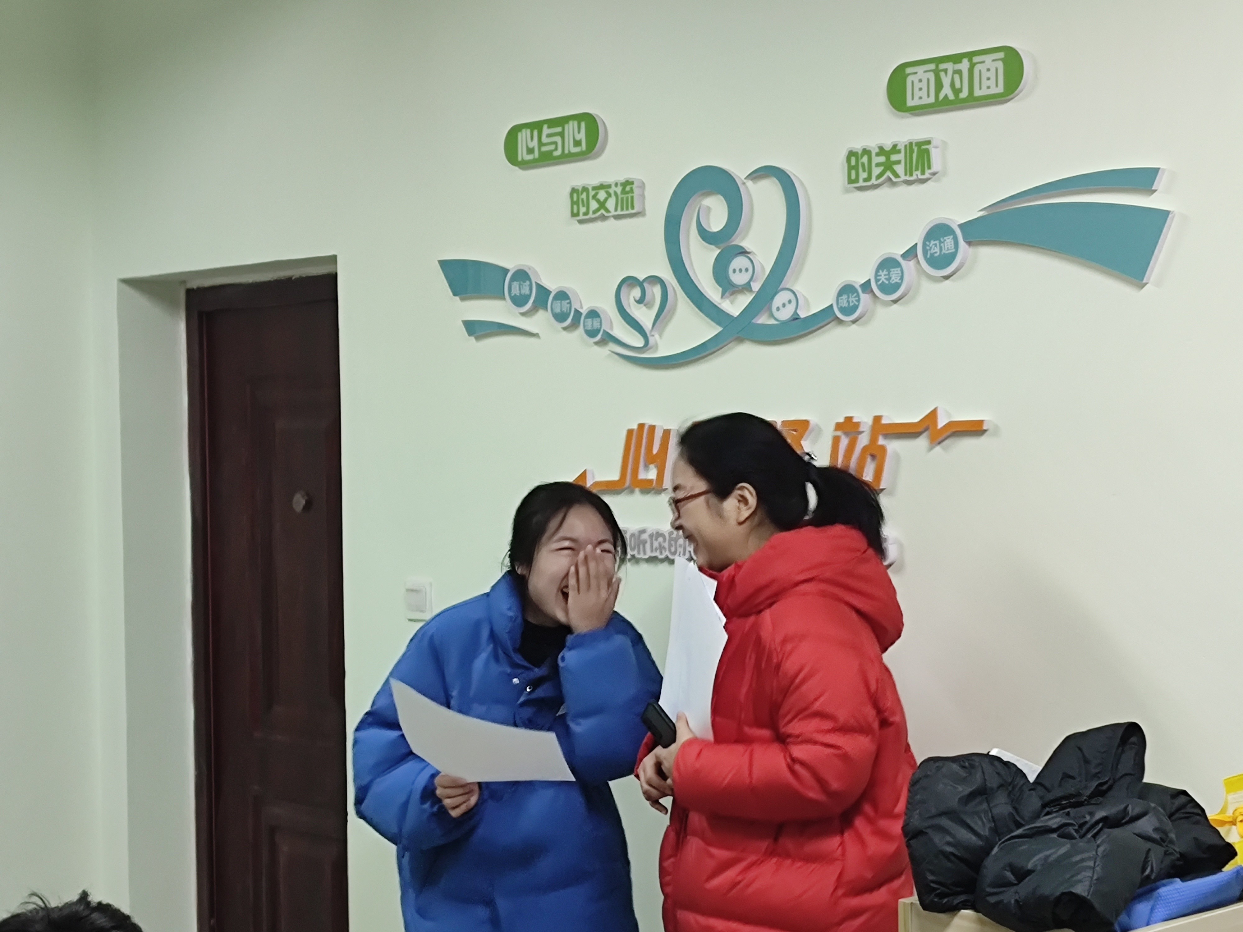 文体摄影：我们的幸福时刻-理学院管巍.jpg