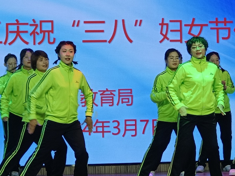 24d012446f815a95928e9965f6bacbd.jpg