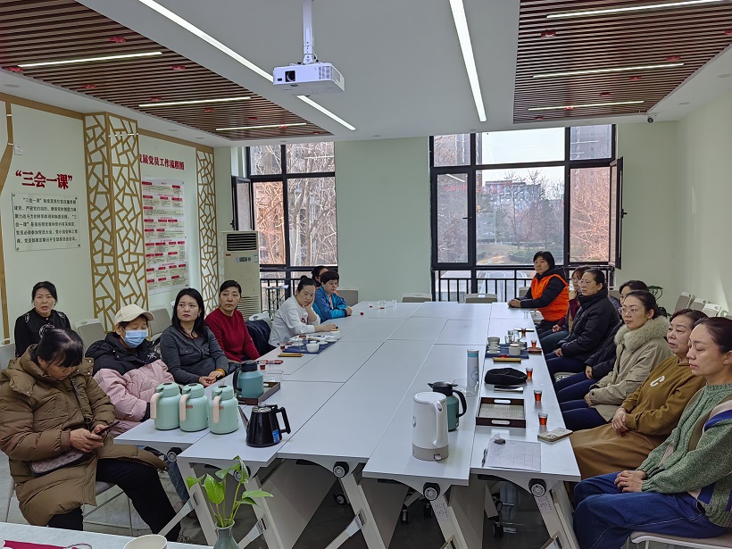 石家庄市新华区北站社区工会开展三八妇女节主题活动照片1.jpg