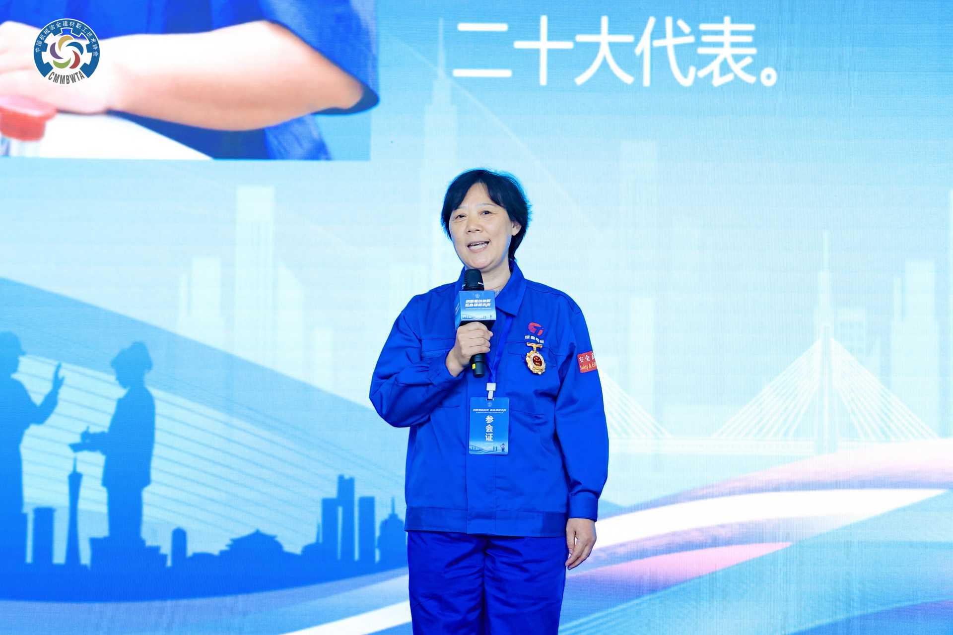 戚红11.jpg