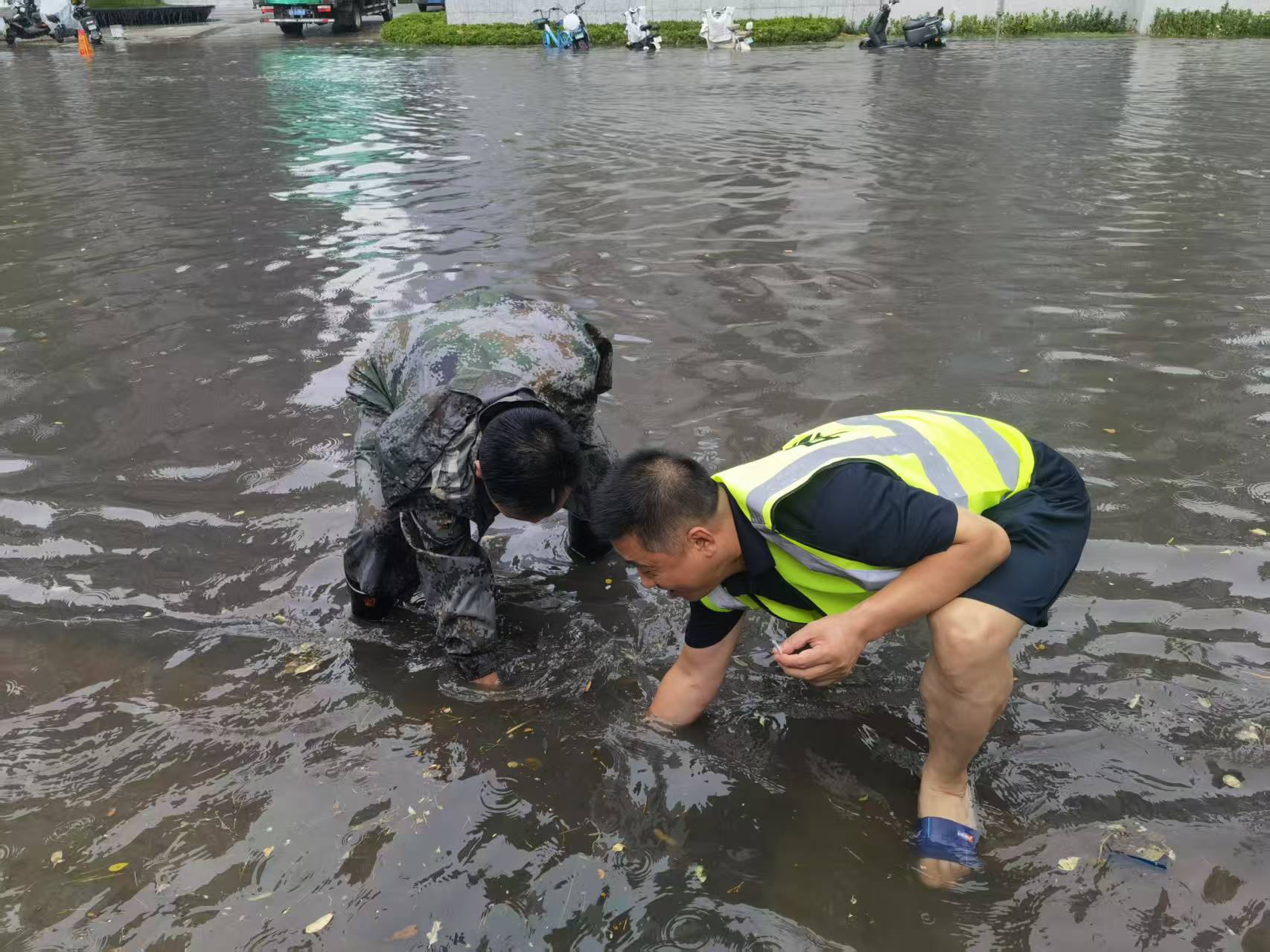 新华路防汛1.jpg