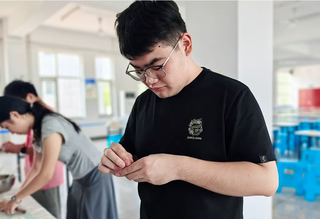 微信图片_20250725140042_副本.jpg