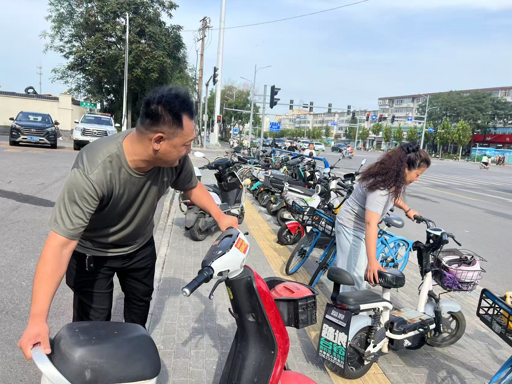 8.26裕新社区排放非机动车.jpg