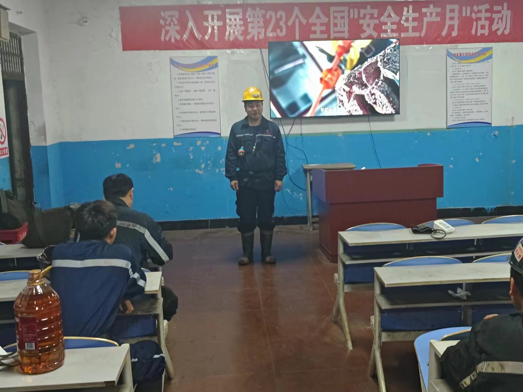 刘红.jpg